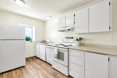 Floor plan for 2 beds, 1 bath, 850 sqft